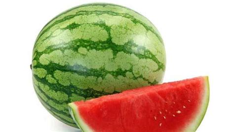 西瓜怎么挑选才好吃又甜，如何挑选西瓜的五种方法(瓜眼小越甜) — 久久经验网