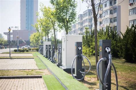 河北首座新能源车充电站为纯电动公交车试充电_电池网