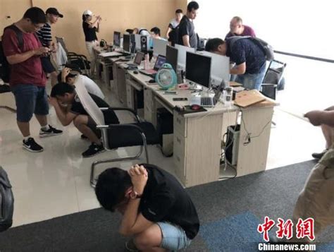 广西柳州一团伙组建微信群扮演“炒股高手”十几个人诈骗一人_凤凰网