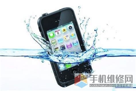 网友称苹果手机进水无法使用 客服：是抗水非防水 - 社会百态 - 华声新闻 - 华声在线