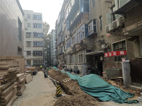 35天完成加梯 杭州潮鸣街道老旧小区改造让生活更温暖 - 封面新闻