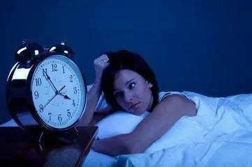 经常后半夜惊醒，或与这5个原因有关，若你有，要及时调理