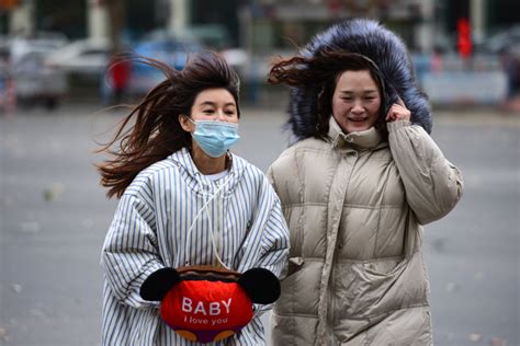 最近都在说天气冷，广东今年冬天也很冷…………|广东_新浪新闻