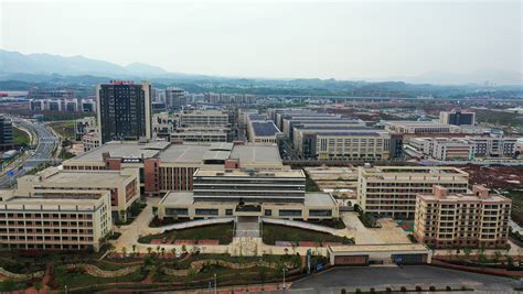 园区简介 - 赣州国际企业中心 - 双生态花园办公·成功企业总部