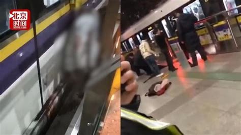 上海地铁乘客因为这个动作身亡？众人惊呆！_凤凰网