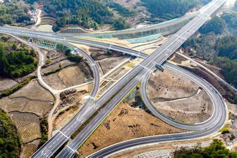 安徽芜黄高速公路建成通车，芜湖到黄山仅需1.5小时|芜湖|高速公路|黄山_新浪新闻