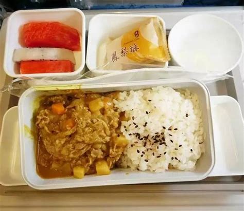 共同社：日本一高中在学生餐食加入蟋蟀粉 蛋白质丰富学生点赞好吃_滚动_中国小康网