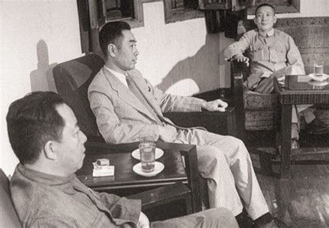 45年国共谈判时的珍贵画面，延安领导人远赴重庆，国共领导人同框