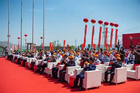 西宁经济技术开发区举行青海丽豪半导体材料有限公司一期高纯晶硅项目投产暨二期开工仪式-索比光伏网