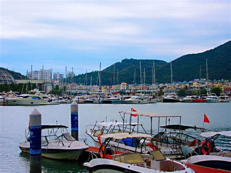 2022鸿洲国际游艇会玩乐攻略,值得惊喜的是三亚桥与潮见桥...【去哪儿攻略】