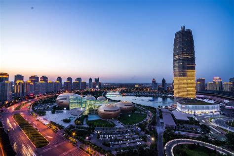 郑州龙湖里商业体验中心：契合地区特质 打造高端夜经济-郑州之窗