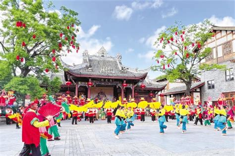 共赴一场春日之约——第十七届贵州旅游产业发展大会开幕式侧记-新华网