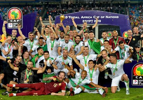 一脚射门成了制胜进球 阿尔及利亚队夺得非洲杯冠军 | 北晚新视觉
