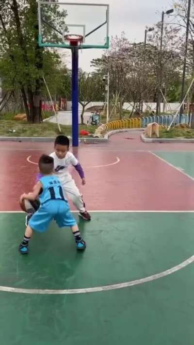 儿童几岁开始学打篮球比较好？ - 知乎