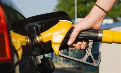 油价3日或创年内最大涨幅 加一箱油多花10元 - 西部网（陕西新闻网）