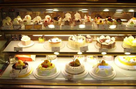 青岛元老级蛋糕店—红宝石，你吃下的可不只是一口蛋糕那么简单