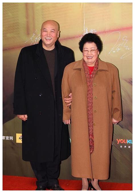 看到陈丽华与迟重瑞年轻时的照片，网友：还是很有夫妻相的！_唐僧_感情_长相