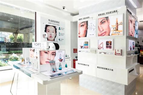 新物种后，药店扎堆开起“美妆店”-中国建材家居网