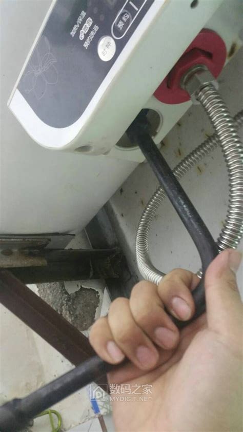 美的电热水器更换镁棒的方法及步骤（图文详解）_全国维修服务网点电话-您身边的家电维修专家