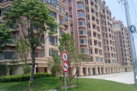 保利金爵公寓,创新西路300弄-上海保利金爵公寓二手房、租房-上海安居客
