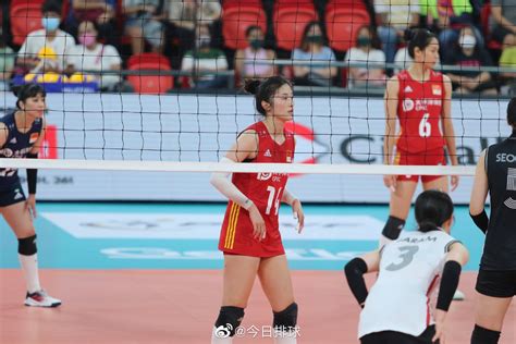 图集：2022女排亚洲杯 小组赛 A组中国女排3-0韩国女排（续）__财经头条