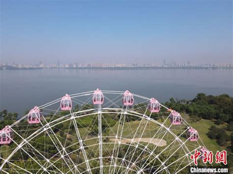 武汉建成“东湖之眼”摩天轮 方圆20公里美景尽收眼底_图片_中国小康网
