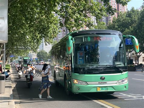【三重工作进行时】24台新能源空调公交车在21路上线运营 _烟台时刻