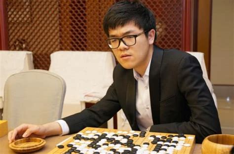 柯洁世界排名跌第4 落后2名韩国棋手差朴廷桓23分——上海热线体育频道
