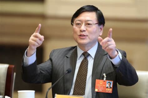 杨元庆首度回应“不合格CEO”质疑：联想没有被BAT边缘化|联想移动|旗舰机型_凤凰科技