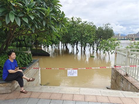直击两江洪水 | 水位上涨 重庆合川部分低洼街道被淹-上游新闻 汇聚向上的力量