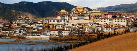 迪庆藏族自治州香格里拉松赞林寺-VR全景城市