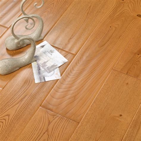 精典世佳三层实木地板怎么样？如何选择好的三层实木地板？ - 品牌之家