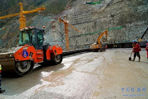 中国水利水电第十四工程局有限公司 基础设施 引汉济渭二期黑河倒虹工程左岸（二期）首仓混凝土浇筑完成