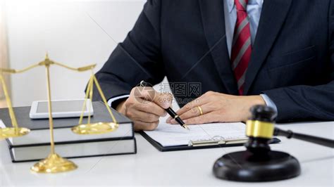 私人法律顾问-婚姻家事、民间借贷、房地产-安深私人律师
