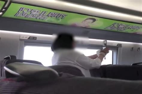 女子高铁上大声直播惹众怒 狂飙日语怼乘警_广东频道_凤凰网