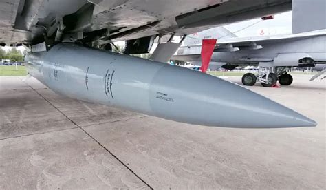 首次！俄军对乌使用“匕首”高超音速导弹_凤凰网