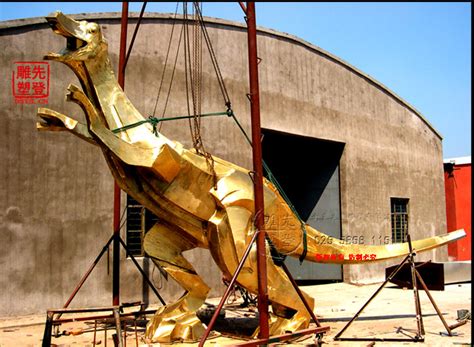 恐龙雕塑案例-园林景观雕塑-南京先登雕塑公司