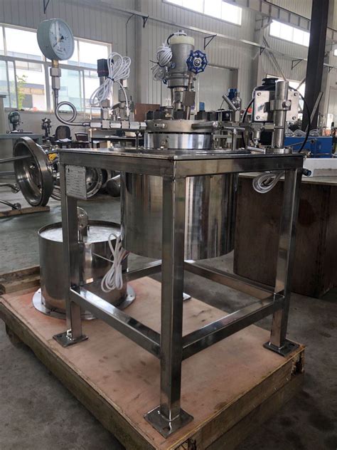 不锈钢反应釜_成都常源机械设备有限公司