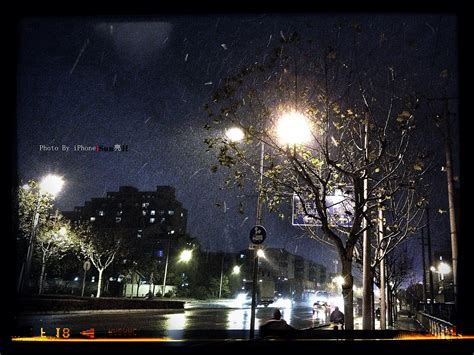 IPhone拍摄的雨夜|摄影|人文/纪实|liangimage - 原创作品 - 站酷 (ZCOOL)