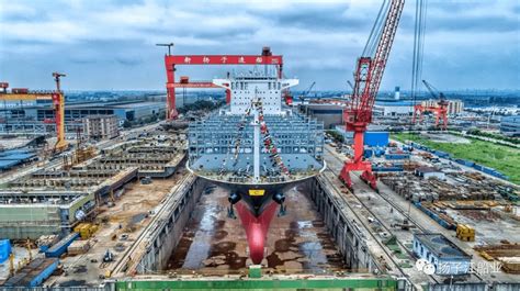 英辉南方为益丰船务设计建造钢铝混合交通艇提前下水 - 在建新船 - 国际船舶网
