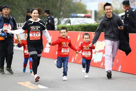 童心起跑 报名开启！北京马拉松阿迪达斯亲子跑将于10月30日8:30欢乐开赛_参赛