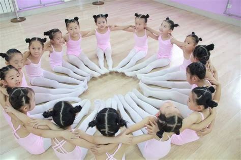 中国孩子舞蹈,子舞蹈,儿童类舞蹈(第2页)_大山谷图库