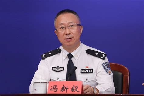 广东纪委力挺拥豪宅公安副局长 称好干部要保护(图)-搜狐新闻