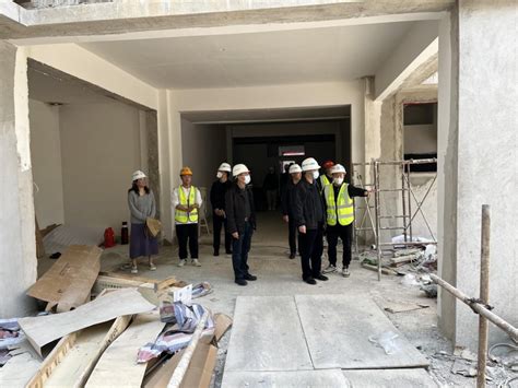 校领导看望慰问学校在建工地施工人员-欢迎访问普洱学院