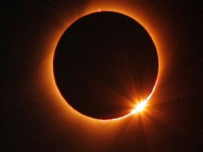 日食是怎样形成的，日食出现的原理和原因是什么？