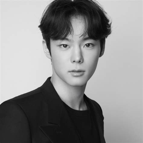 Yoon SeoBin - Kpopmap