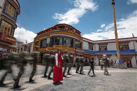 西藏这座寺庙已有1300多年，拉萨城市名字来自于此|大昭寺|拉萨|寺庙_新浪新闻