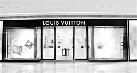 Louis Vuitton 将推出三款不同配色 Pillow Boot该鞋款采用防水尼龙