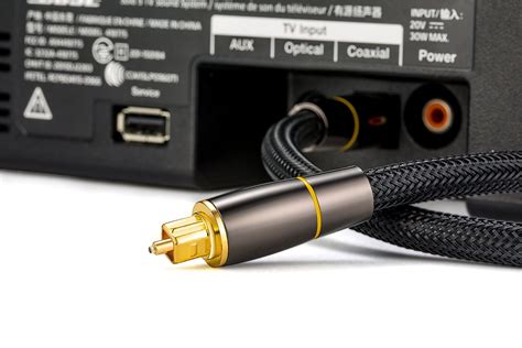 StarTech.com SPDIF2AA SPDIF Digital Coaxial or Toslink to Stereo RCA ...