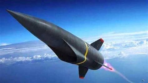 中国东风17高超音速导弹亮相，专为高超音速滑翔弹头而设计